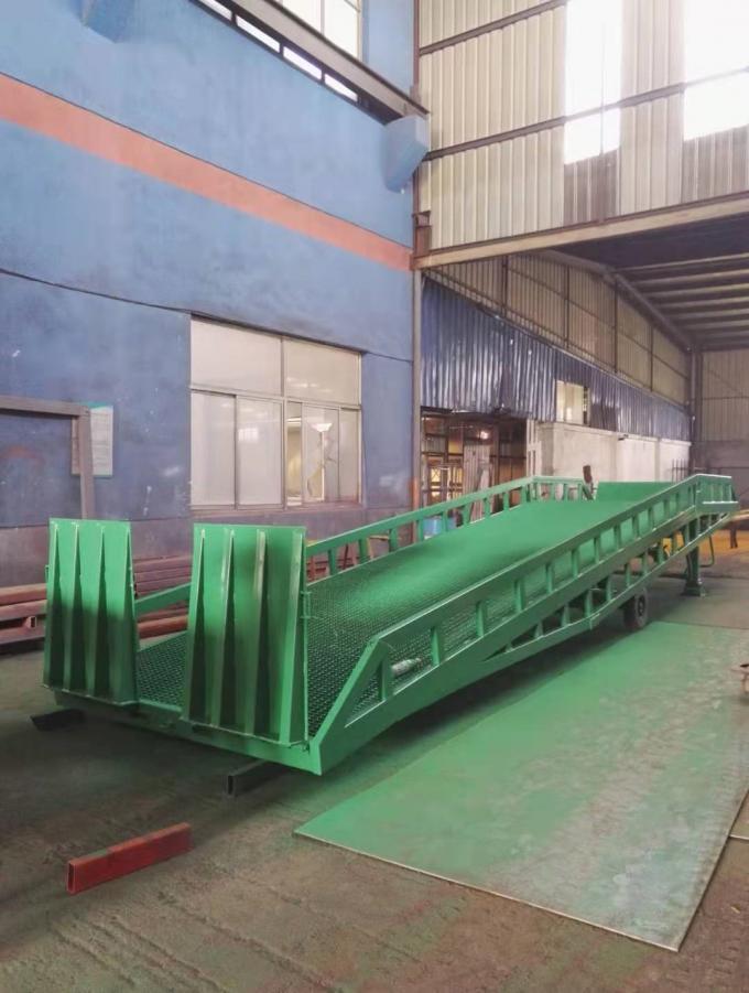 Heavy Duty 8 Ton Mobile Yard Ramp For Truck To Loading And Unloading