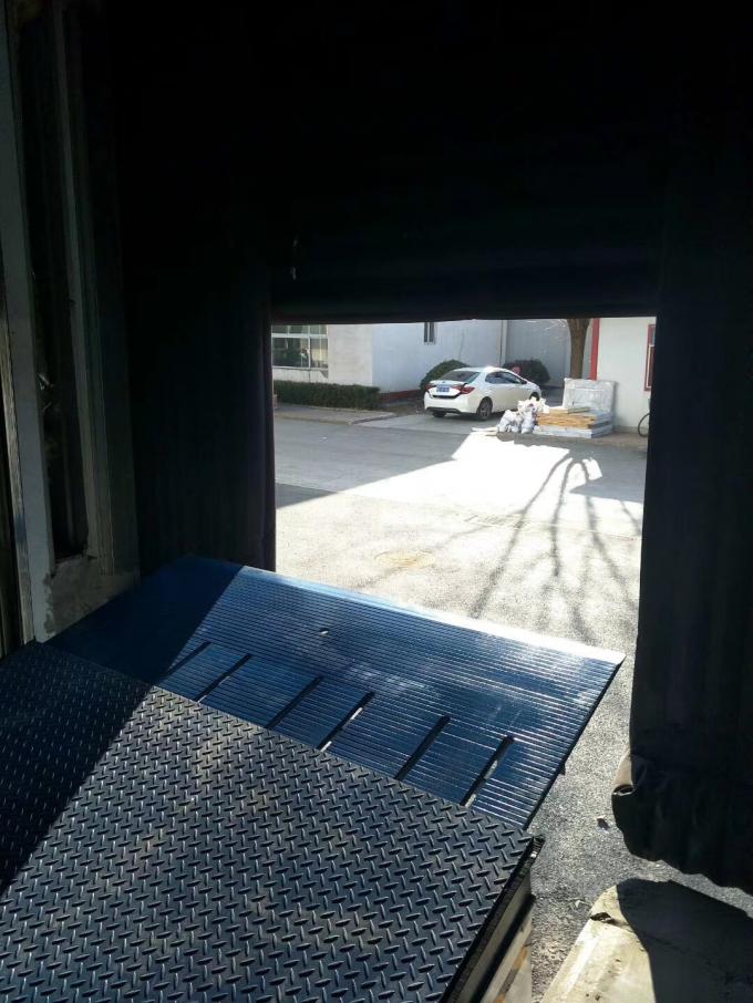 8T Telescopic Warehouse Loading Dock Ramps , Dock Leveler For Loading