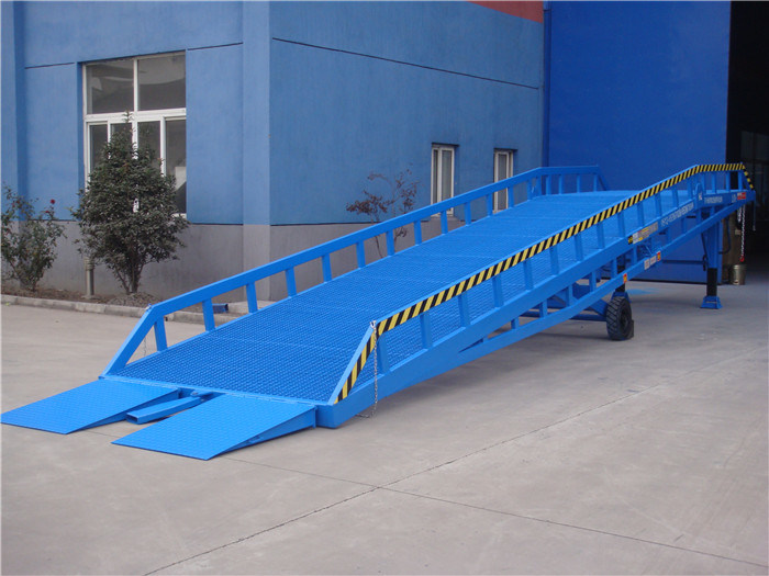 Dock Equipment Mobile Yard Ramp Hydraulic Container Ramp 6000KG 8000KG