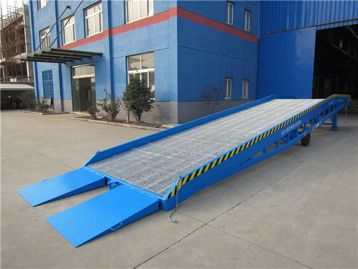 Warehouse Steel Dock Ramps Portable Yard Ramp Without Stationary Loading Bay