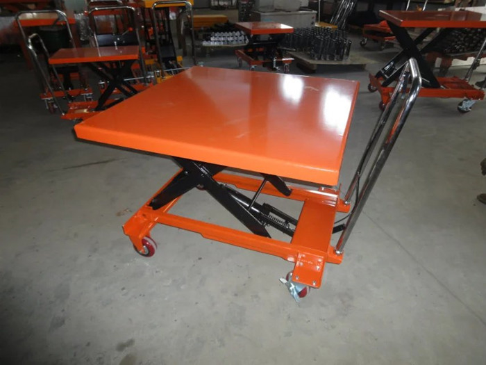 Heavy Duty Caster Mini Scissor Lift Table For Logistic Pt500b With Ce