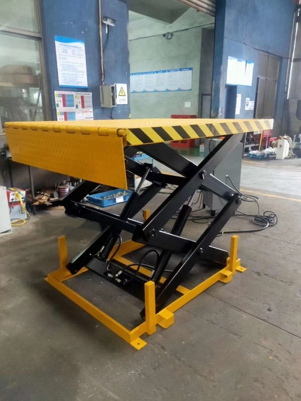 3.0kw Hydraulic Motor ,Load Capacity 4T Stationary Scissor Platform