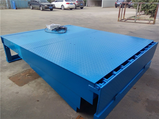 Loading Dock Hydraulic Ramp Hydraulic Dock Levelers 10000KG 15000KG Blue