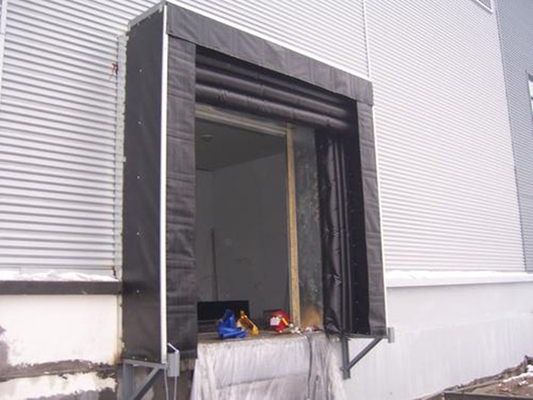 Food Factory or Warehouse Truck Inflatable Dock Shelters Inflate themselves By Air Pump 380V