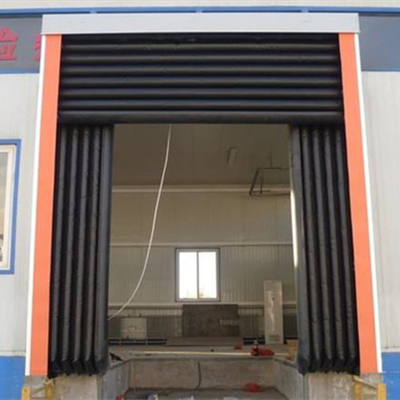 Truck Dock Inflatable Dock Shelters Inflate Air In Themselves Form Strong Bag Sealing